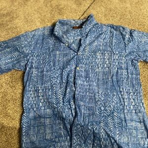 Tori Richard Mens button down shirt